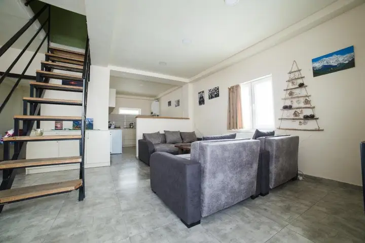 Гудаури: gudauri private cottage