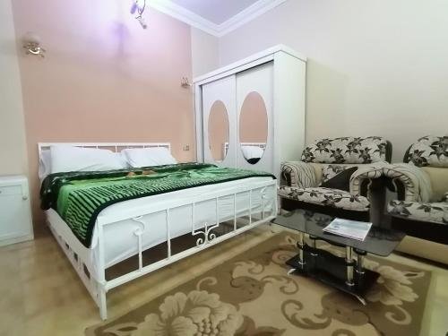 Луксор: Luxor Palace