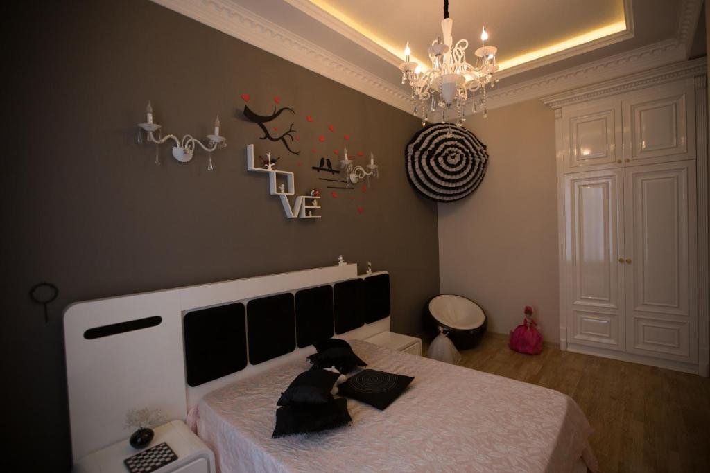 Тбилиси: Mardjanishvili Apartments