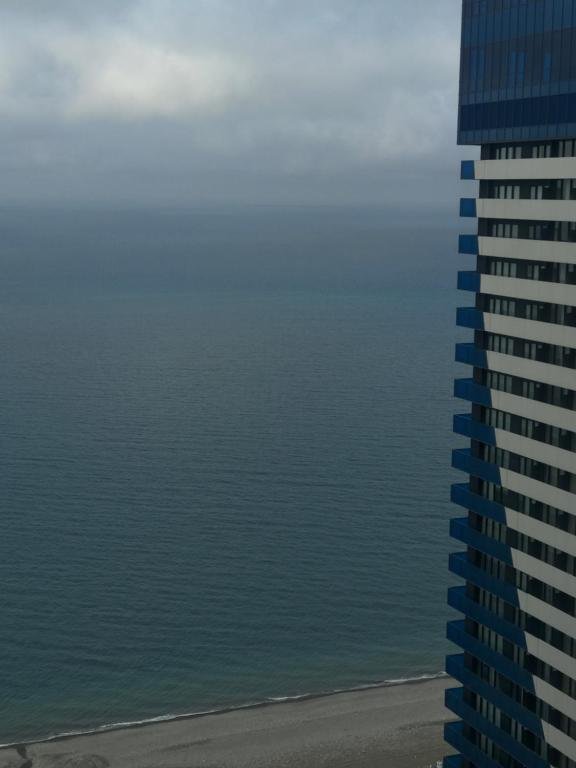 Батуми: Batum City