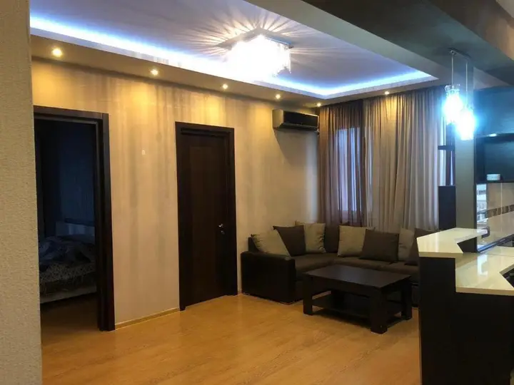 Тбилиси: Apartment in city cener Saburtalo