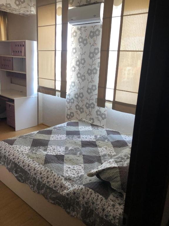 Тбилиси: Apartment in city cener Saburtalo