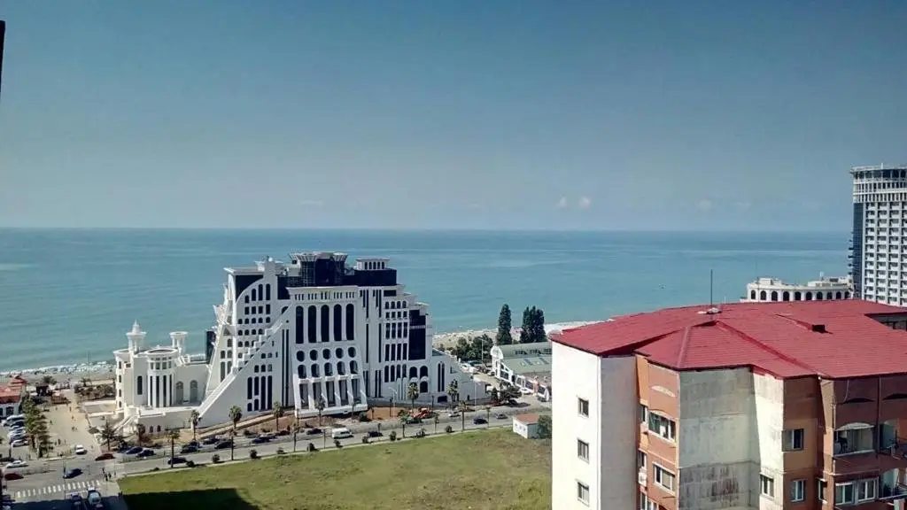 Батуми: Apartment Natali with Sea View