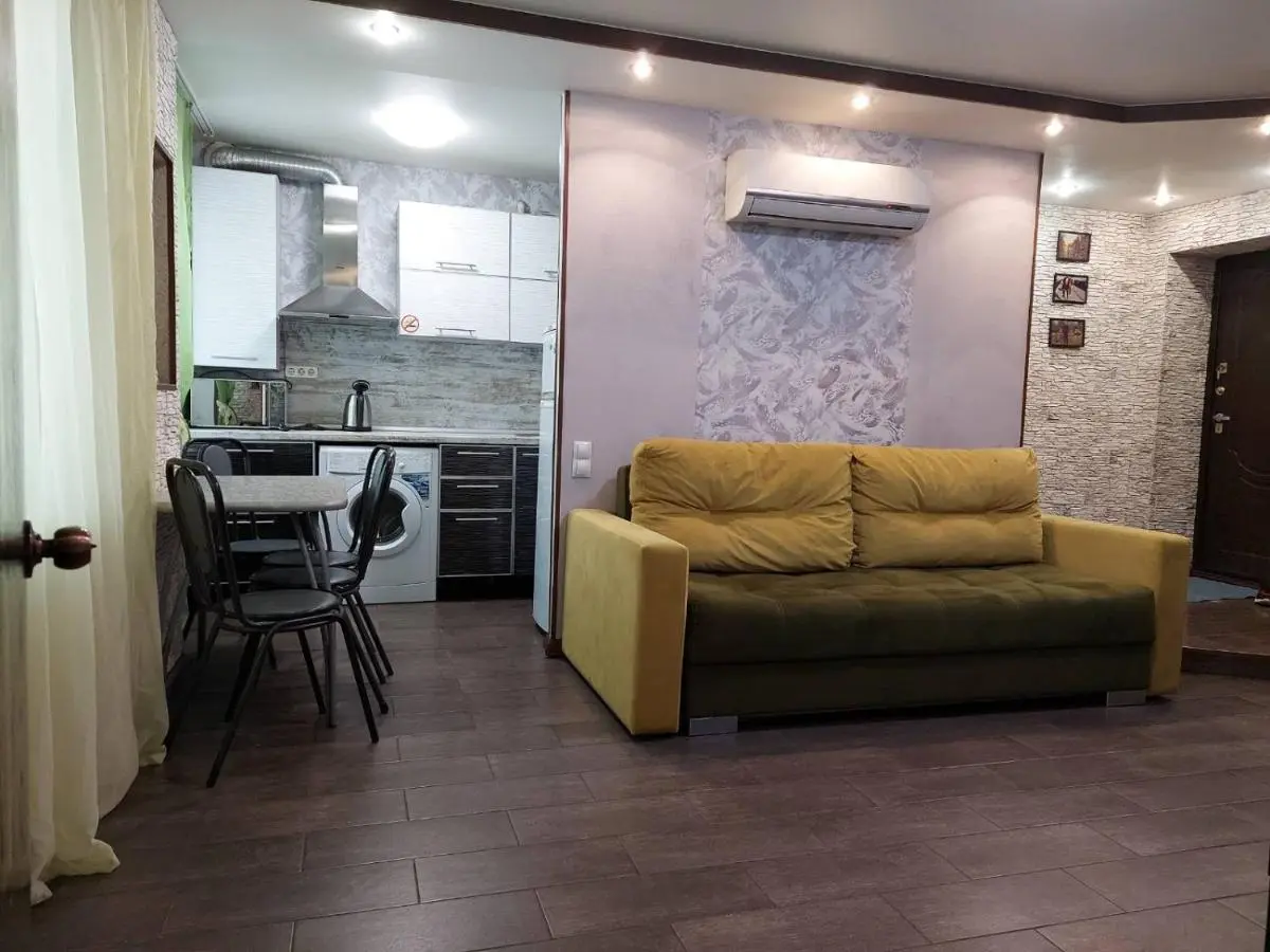 Волгоград: Аpartment on Kozlovskaya 41а