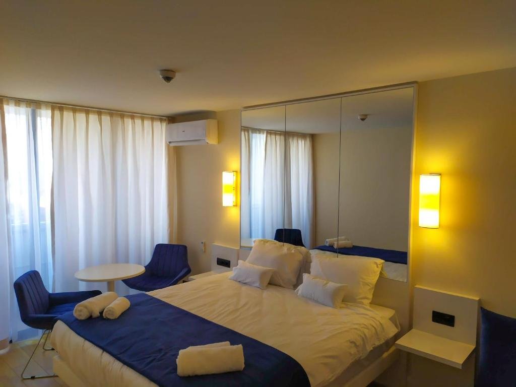 Батуми: Dream Del Mar Orbi City apartments with sea view