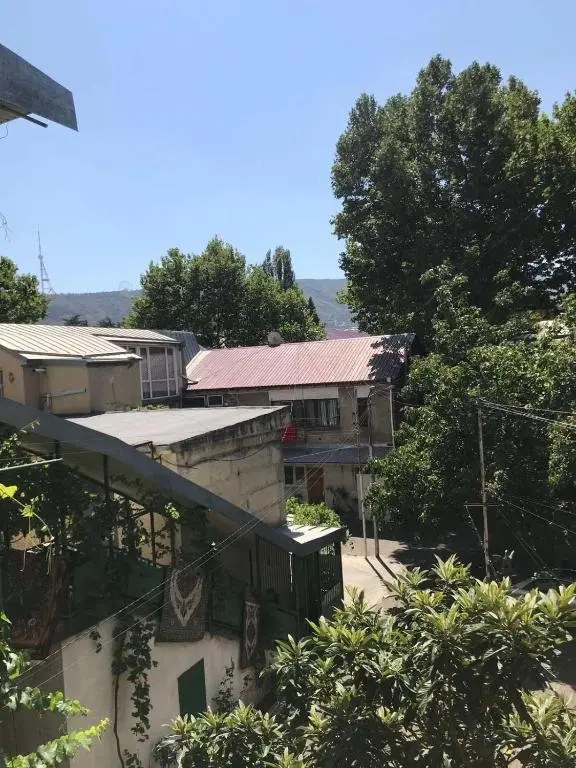 Тбилиси: City center historical building apartment