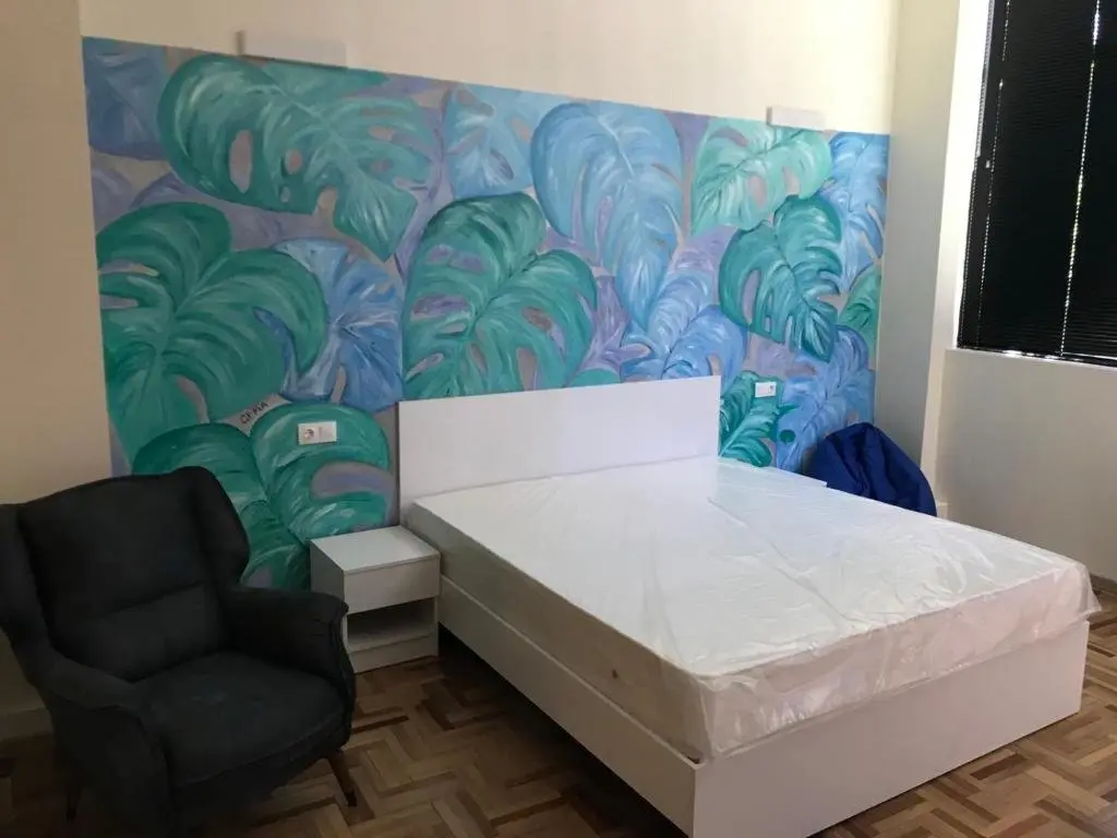 Тбилиси: City center historical building apartment