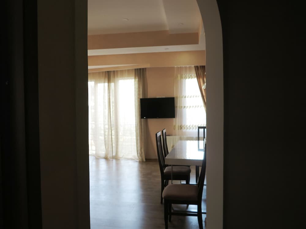 Тбилиси: Samatsa Georgia Apartments