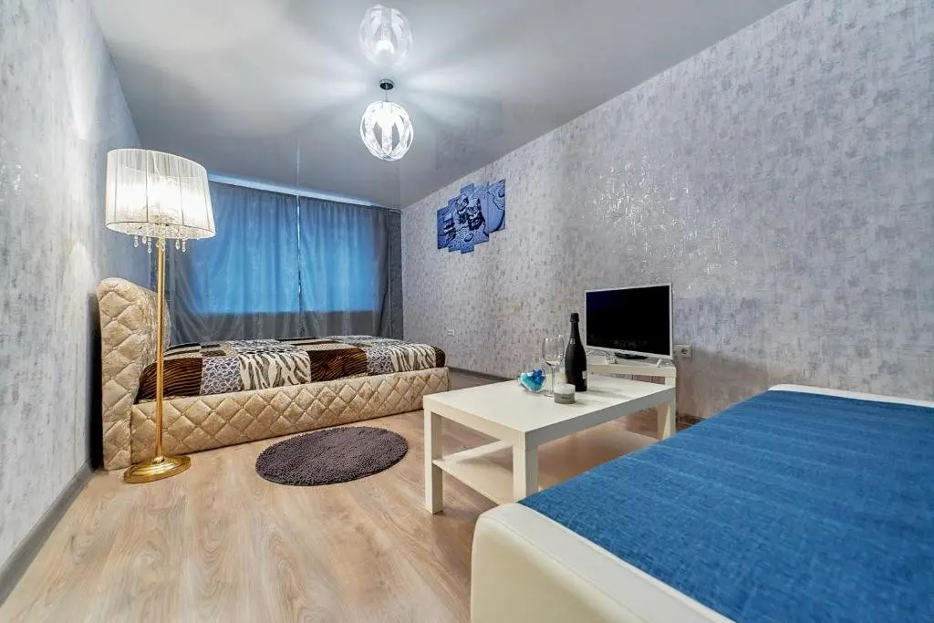 Минск: Metro Yruchje,Avenue Nezavisimosti