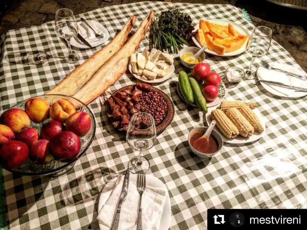 Телави: Mestvireni