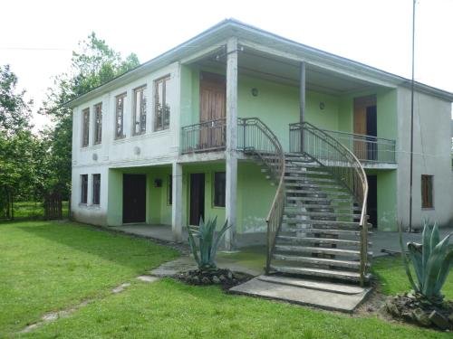 Анаклия: Revia`s House