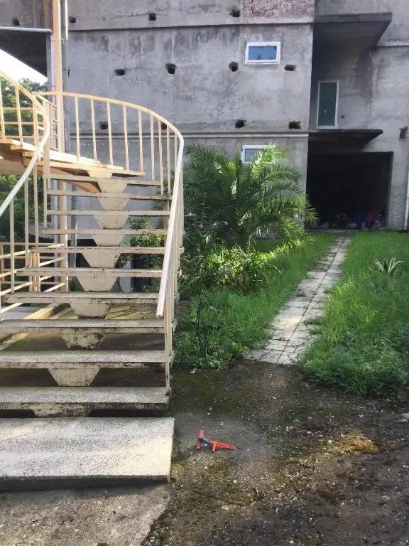 Батуми: Sofa's guest house