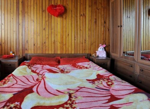 Анаклия: Rolandi House