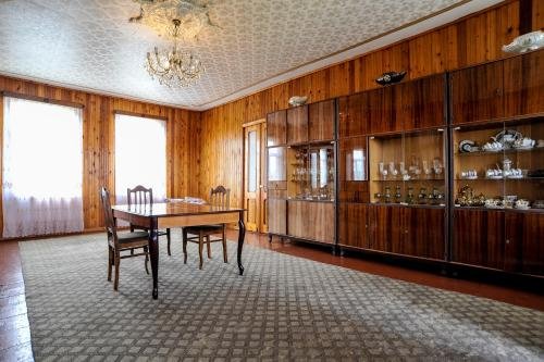 Анаклия: Rolandi House