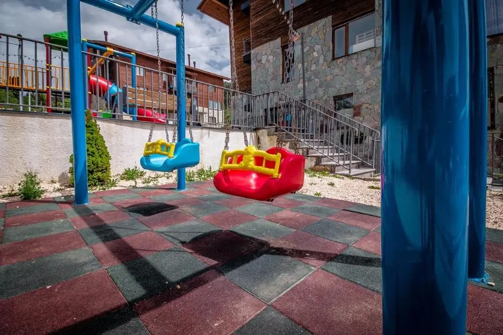 Бакуриани: NoN’s Cozy Apartment-Villa Monte- Bakuriani