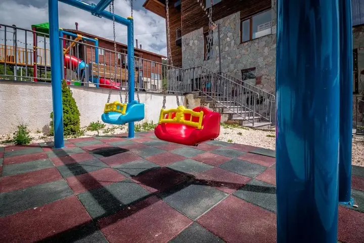 Бакуриани: NoN’s Cozy Apartment-Villa Monte- Bakuriani