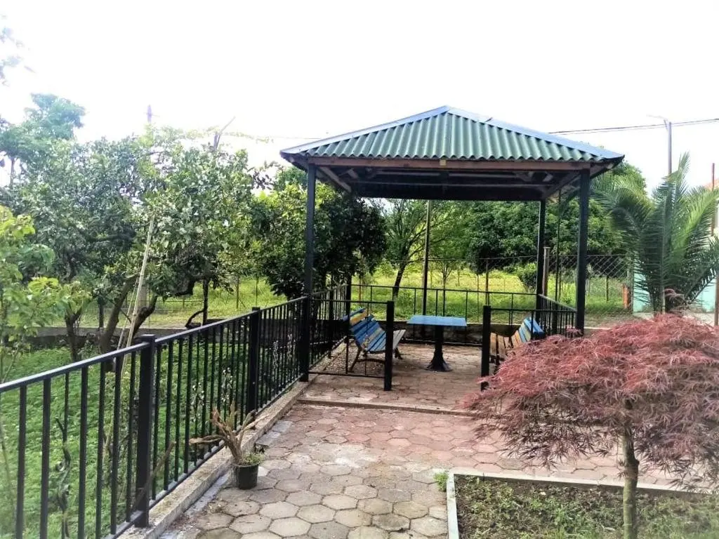 Батуми: Cozy holidays Near Botanical Garden, (Chakvi)
