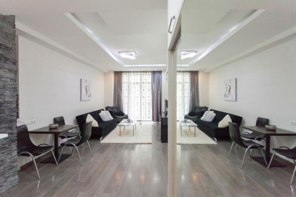 Тбилиси: Tbilisi City Center Luxury Apartment #9