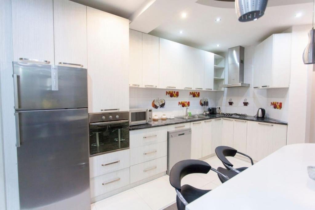 Тбилиси: Tbilisi City Center Luxury Apartment #9