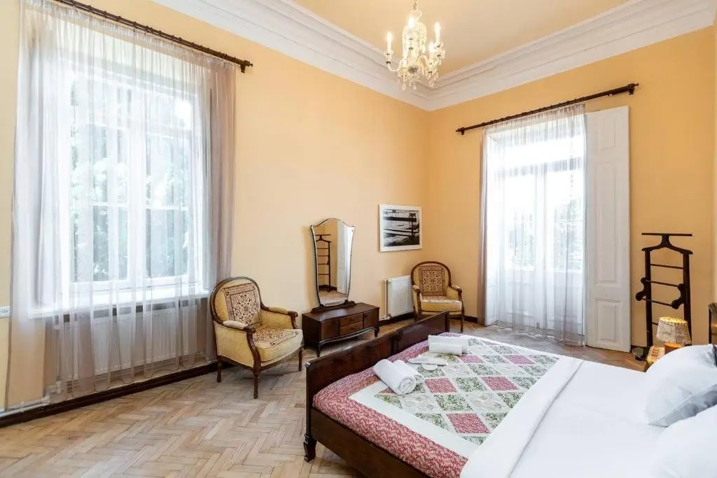 Тбилиси: Wehost Apartment Antique
