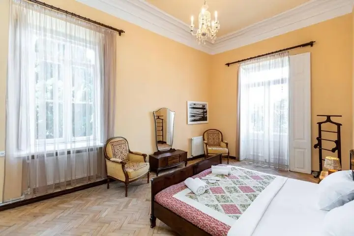 Тбилиси: Wehost Apartment Antique