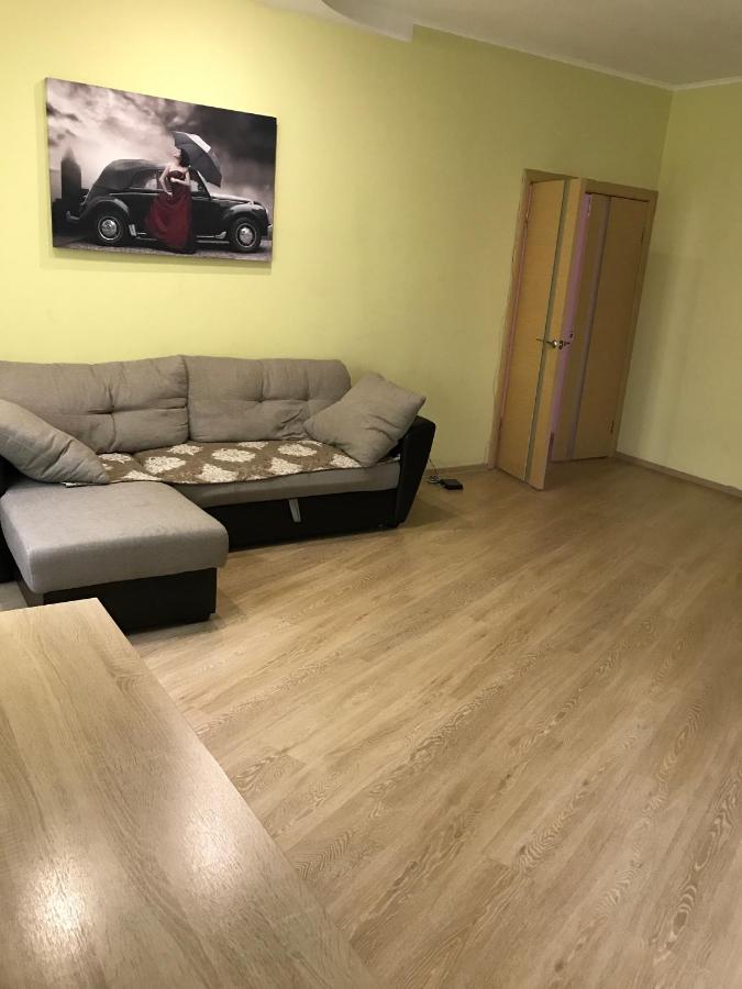 Волгоград: Apartments on Alleya geroyev st.1