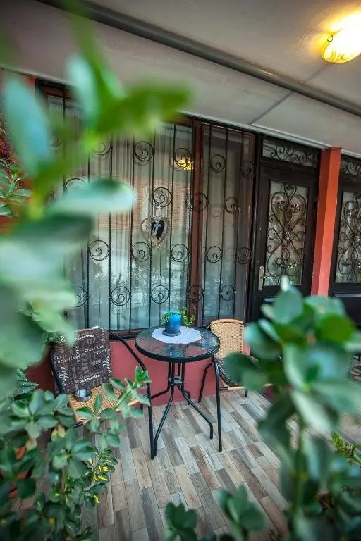 Тбилиси: Apartments Beautiful Tbilisi on L.Meskhishvili Turn 1