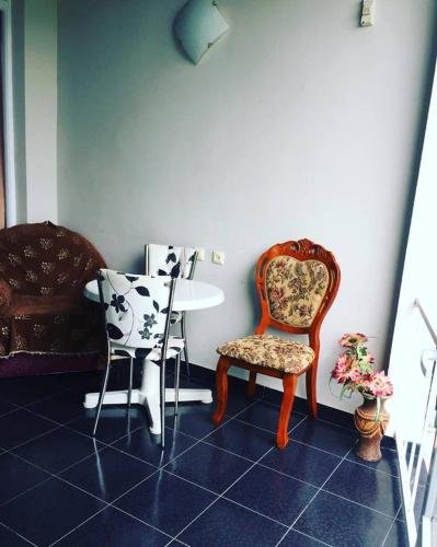 Кобулети: Guest House KOSTAVA STREET N13