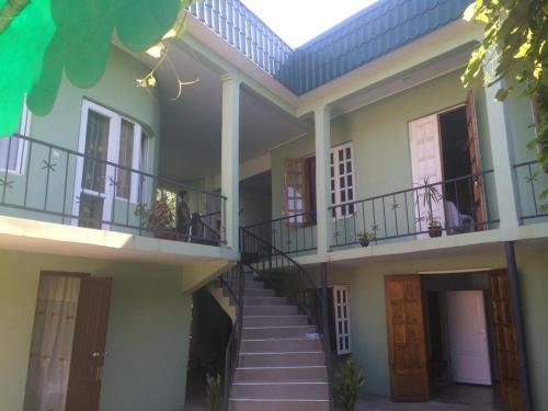 Кобулети: Guest House KOSTAVA STREET N13