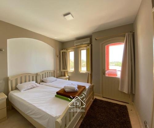Эль-Гуна: Amazing Pool And Lagoon View 2br Apartment