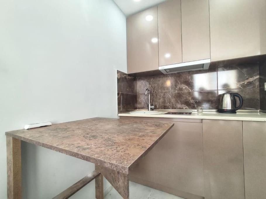 Батуми: Leo Group Apartment 13-277B Sunrise Batumi