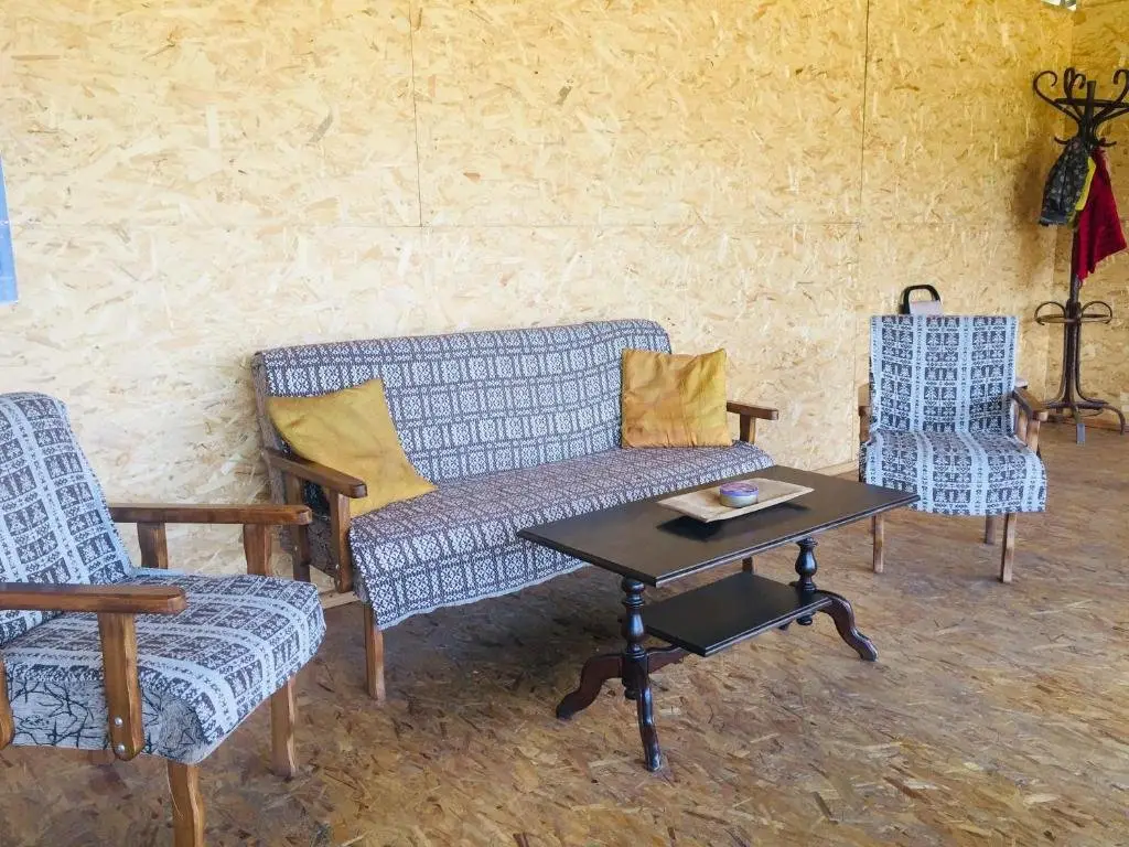 Омало: Nadiani Guesthouse
