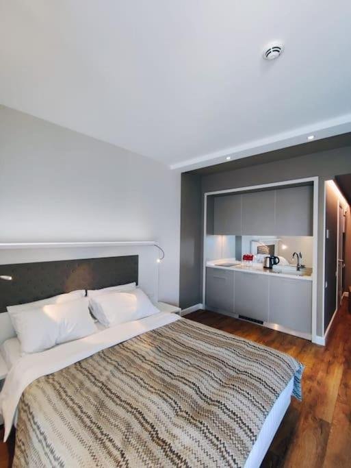 Батуми: Leo Group BEST STUDIO 2326 Alliance Palace