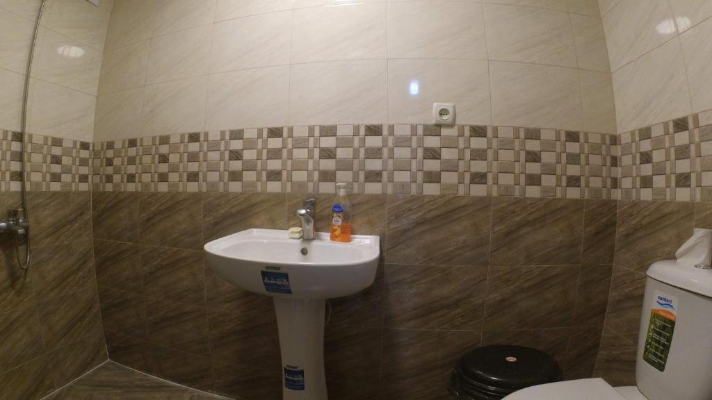 Местиа: Peak Mazeri Guest House