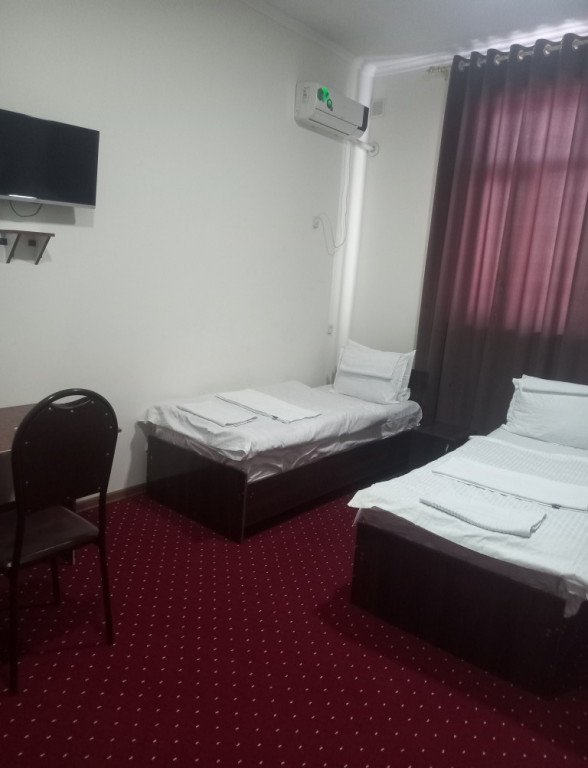 Каракуль: Qorako'l Hotel