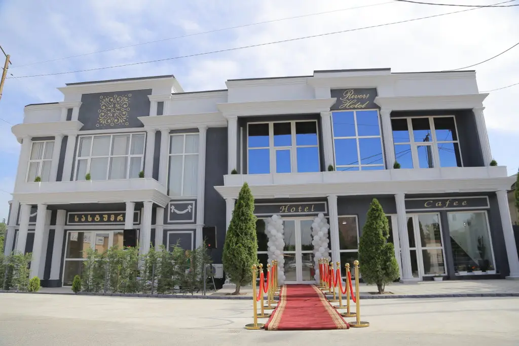 Зугдиди: River S hotel