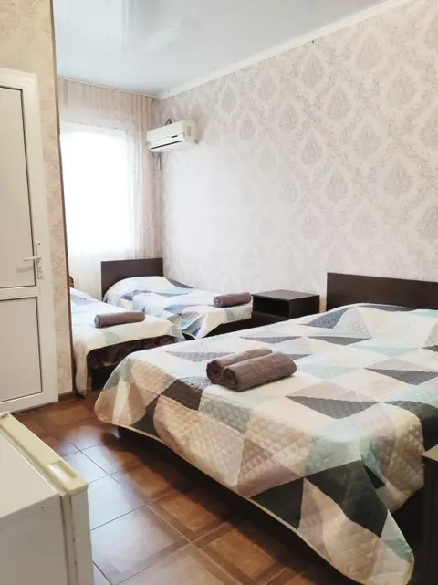 Гостевой дом Лаура 3.3 — фото 1