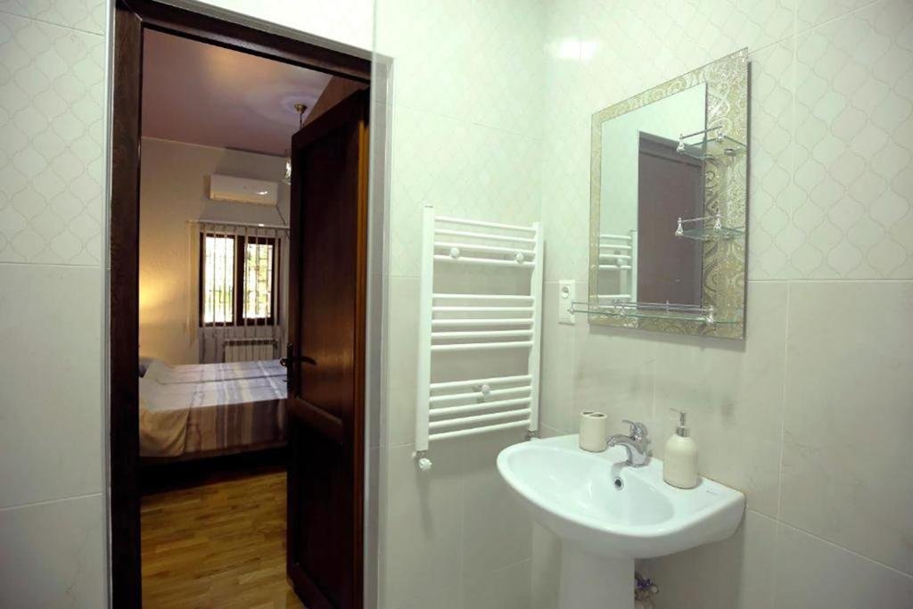Кутаиси: Nickos Hotel