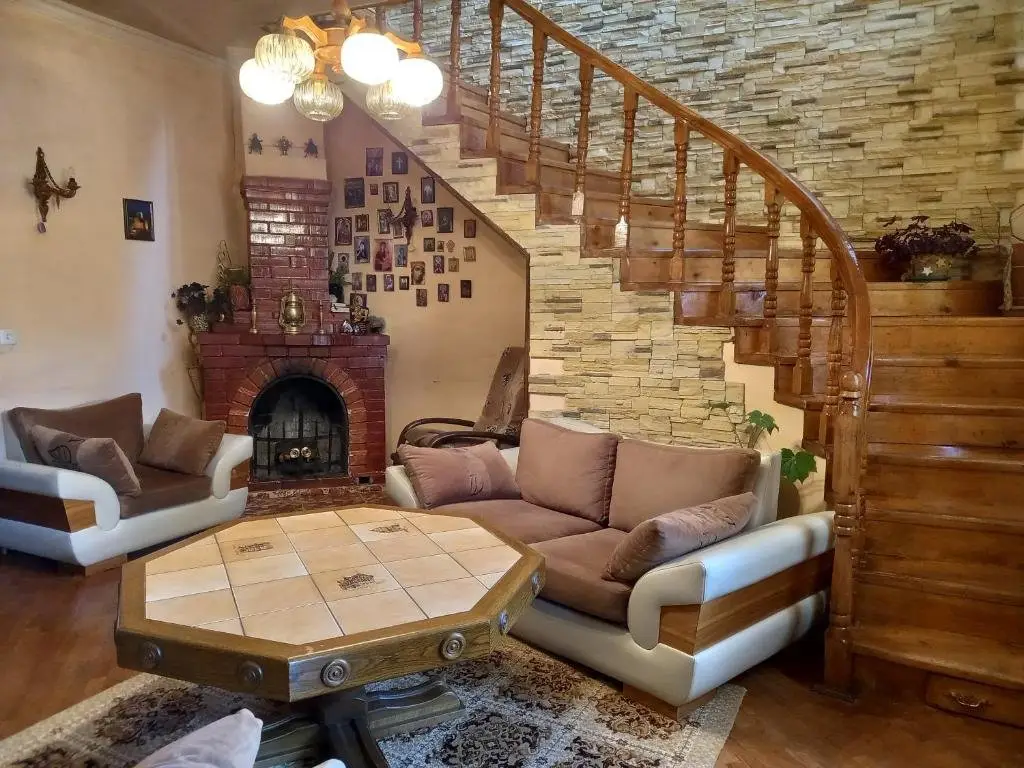 Ахалцихе: Old House