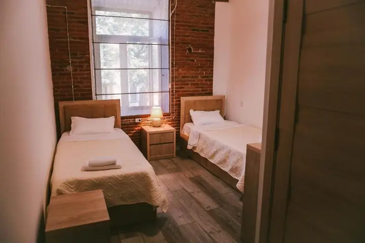 Телави: Old Chache House