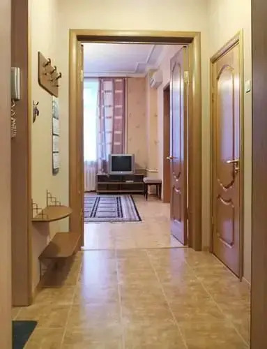 Москва: На Смоленской