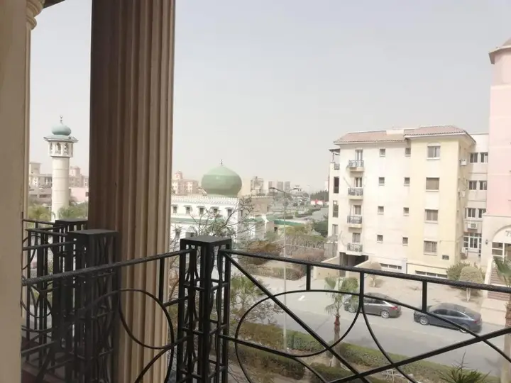 Город 6-го октября: Luxury Towers Host