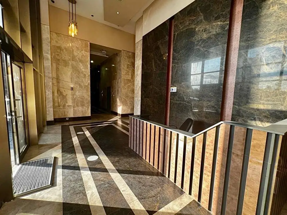 Батуми: Апартаменты в центре Батуми 50 метров от моря, Porta Tower