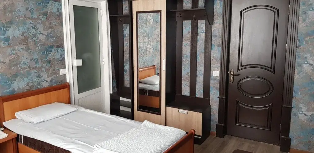 Пап: Ramz Hostel