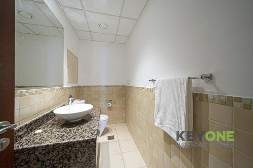 Дубай: Jumeirah Beach Residence Rimal - Key One Homes