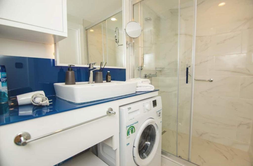 Батуми: Orbi City Sea Side & Sea View Towers