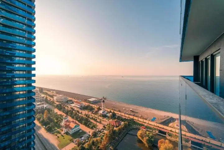 Батуми: Orbi City Sea Side & Sea View Towers