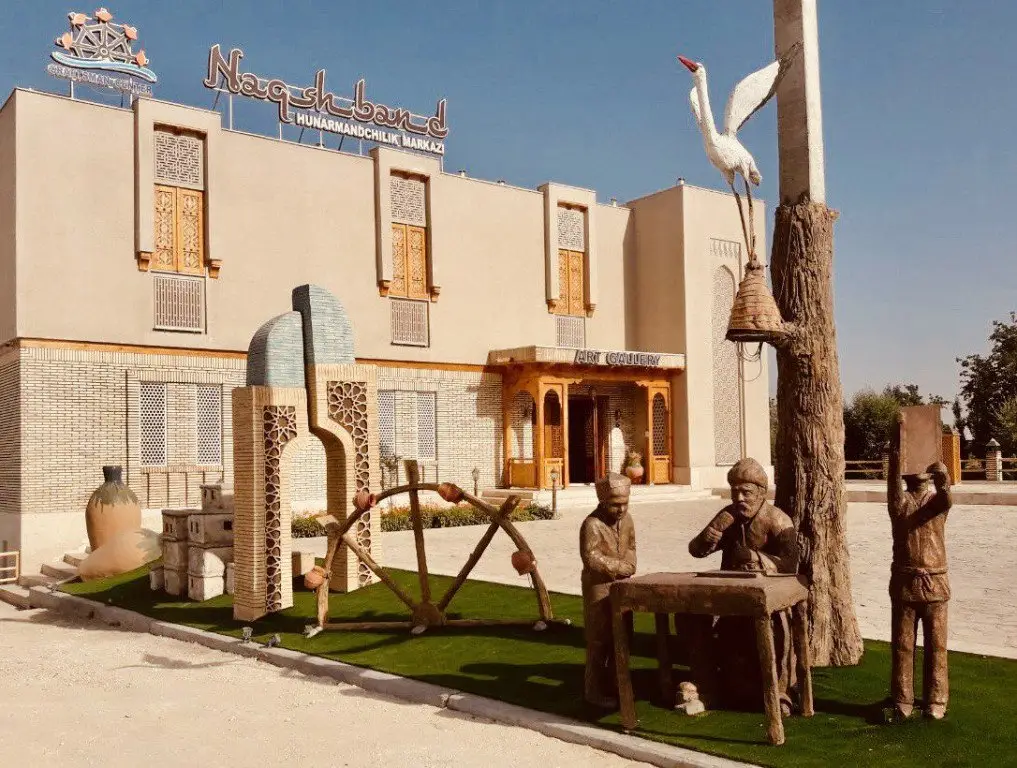 Галаасия: Naqshband Handicraft Center