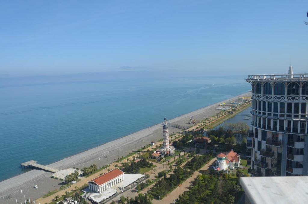 Батуми: Sea to sky beachfront studio apartment with stunning sea views in Batumi