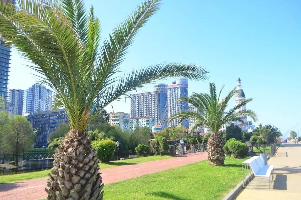 Батуми: Sea to sky beachfront studio apartment with stunning sea views in Batumi